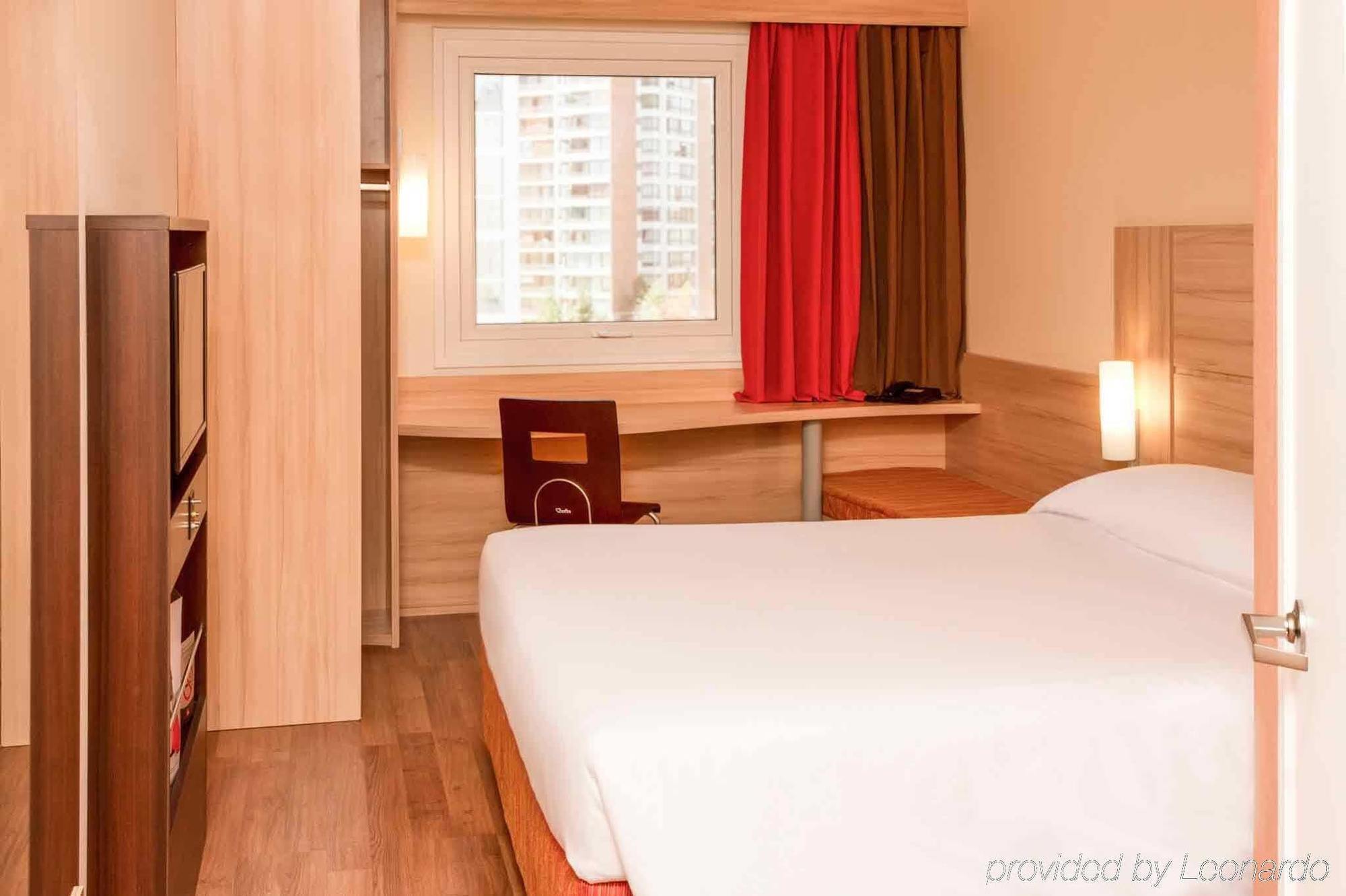 Ibis Santiago Las Condes 외부 사진